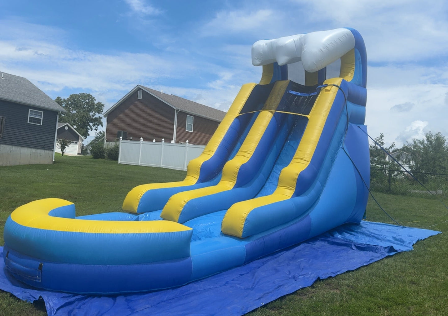 16ft Tsunami Wave Waterslide - Perfect for Backyard Parties in Saint Clair & Surrounding Areas