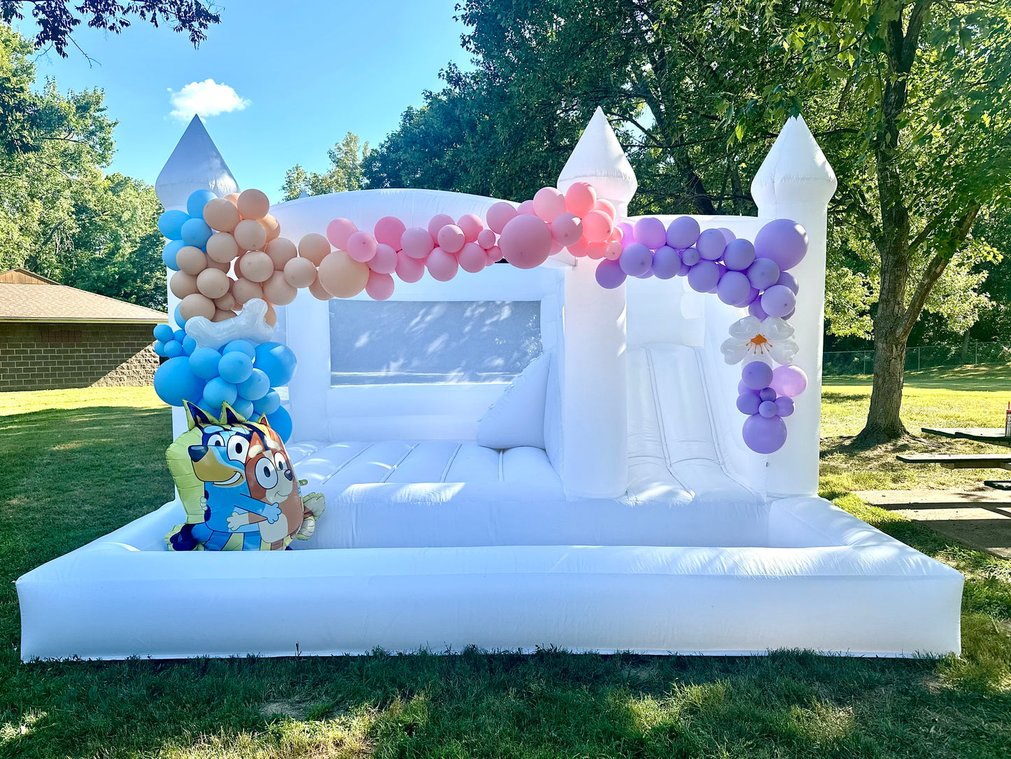 White event bounce house 3-In-One